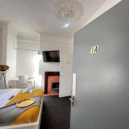 Stylish Flat Perfect For A Cosy Getaway